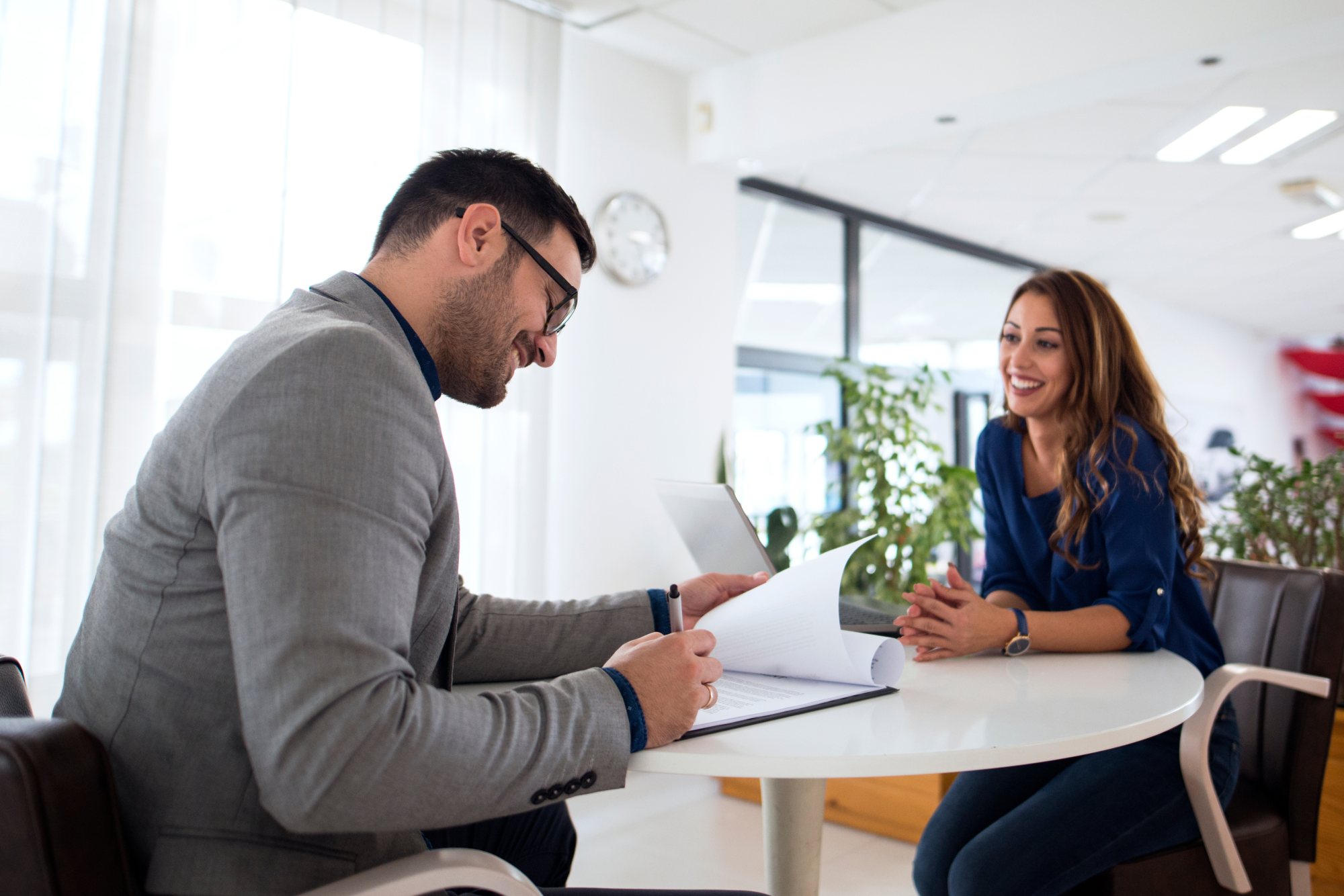 how to hire employees in europe